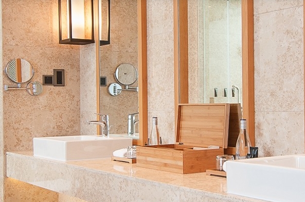 VII essential budgets ad balneo ornamento